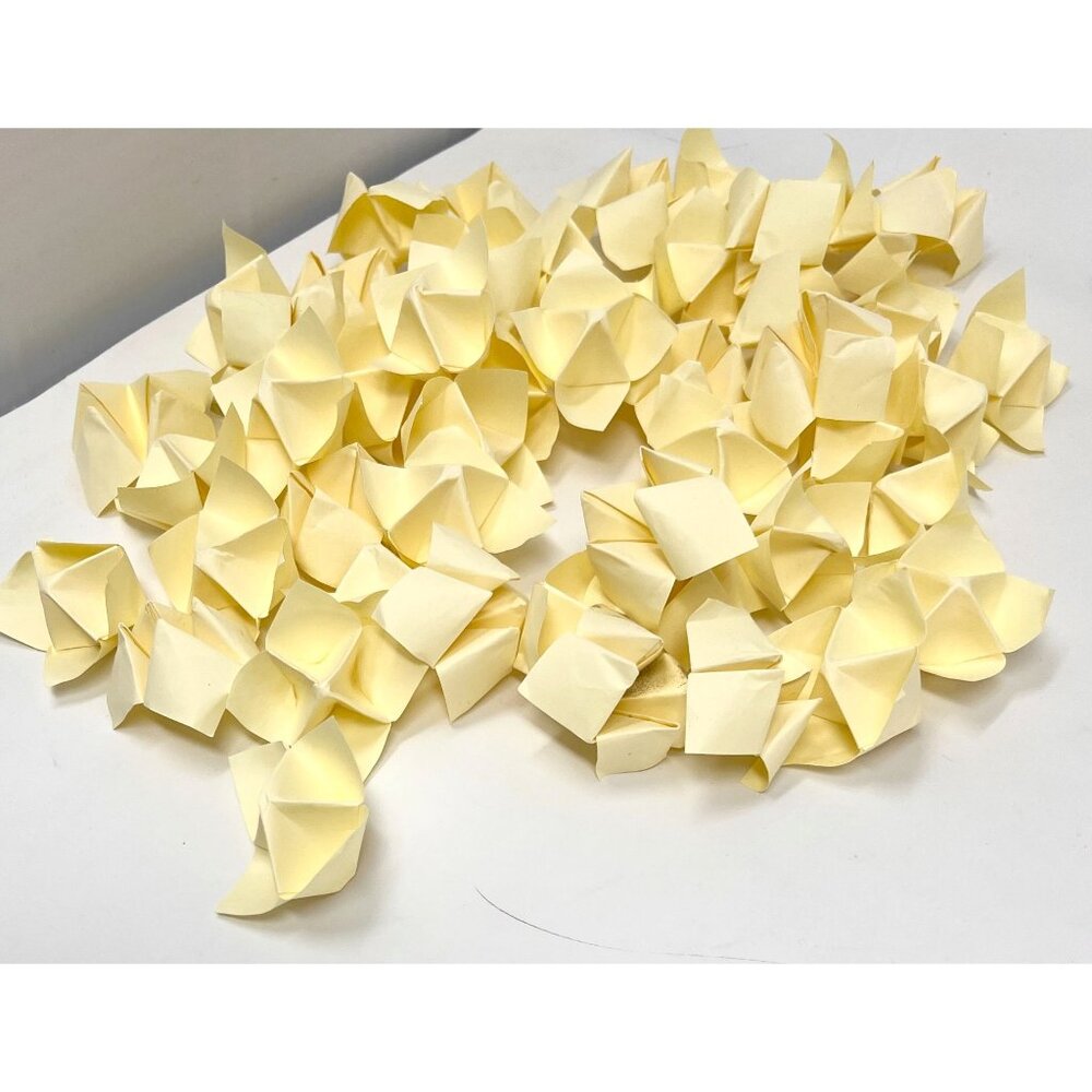 100 Mini 1" Cootie Catchers Hand Folded Party Supplies - Picture 3 of 5